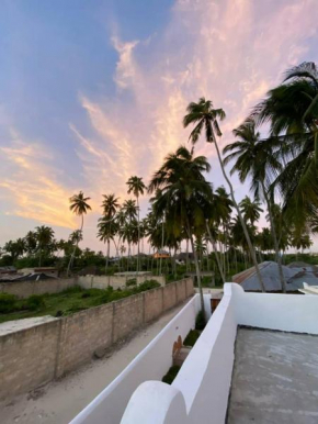 Amini Villa